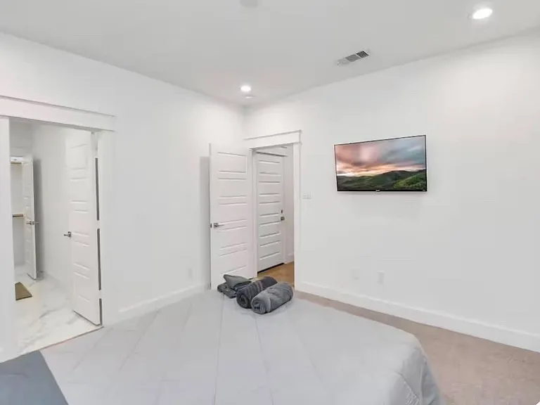 502 Schweikhardt St #C — Photo 6