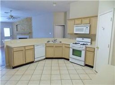 222 Glade Bridge Ln, Dickinson, TX, 77539