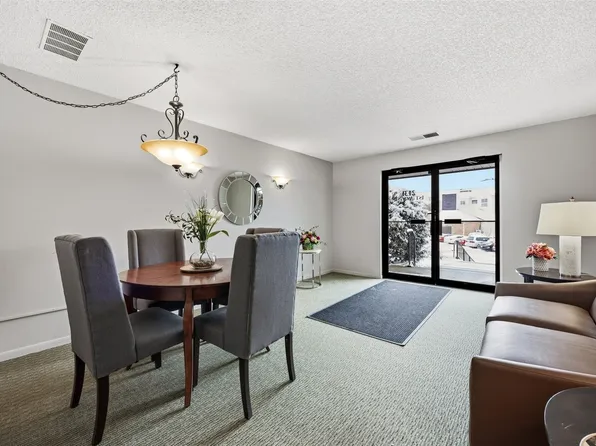 2131 1st Ave SE #116, Cedar Rapids, IA 52403