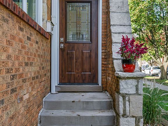 3rd image of 1632 Kenilworth Ave