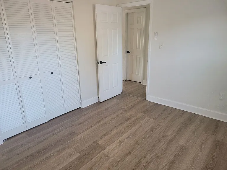 1236 Dovehill Dr — Photo 18