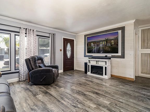 5th image of 844 Bonsall St