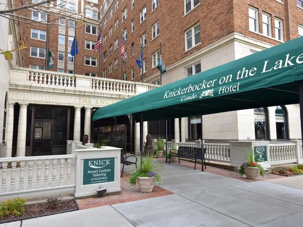 1028 East Juneau AVENUE #210, Milwaukee, WI 53202