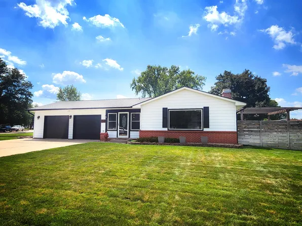 2501 W 10th St, Hastings, NE 68901