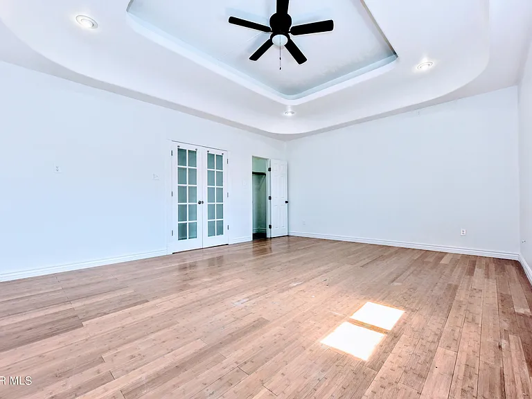 753 N Carolina Dr — Photo 14