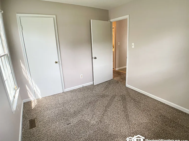 422 Reading Ave — Photo 22