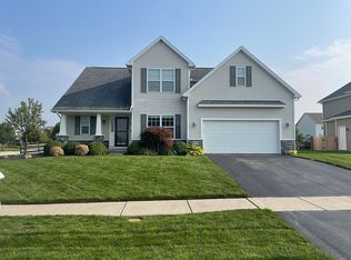 25133 Fox Hunt Dr, Perrysburg, OH 43551