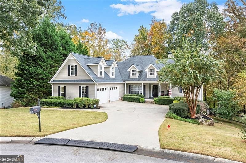 1st image of 467 Oliver Dr