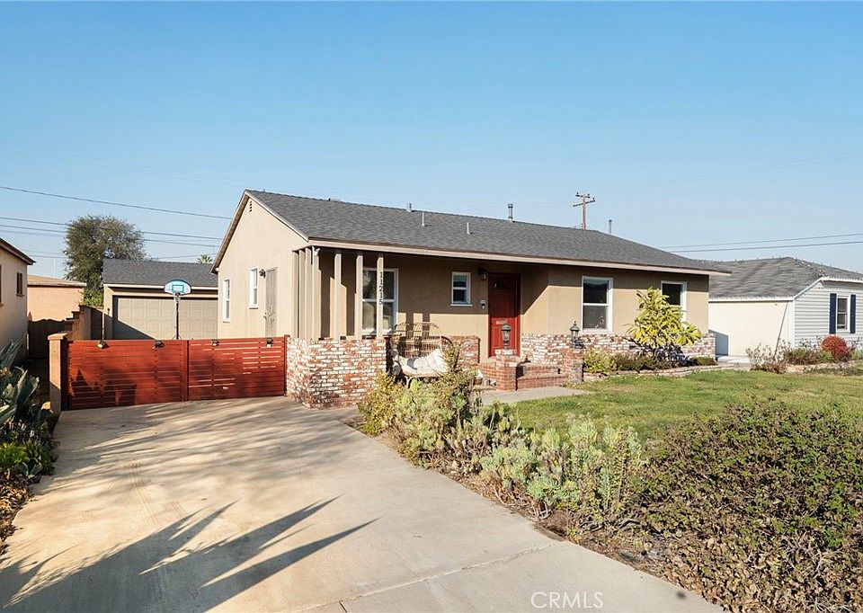 2nd image of 11215 La Cima Dr