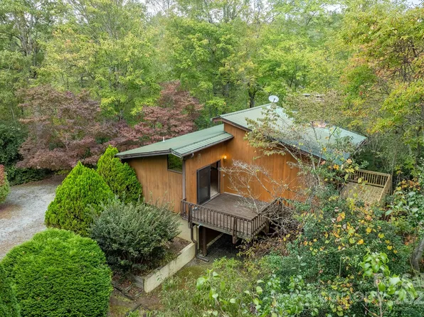 75 Cascade Trl, Pisgah Forest, NC 28768