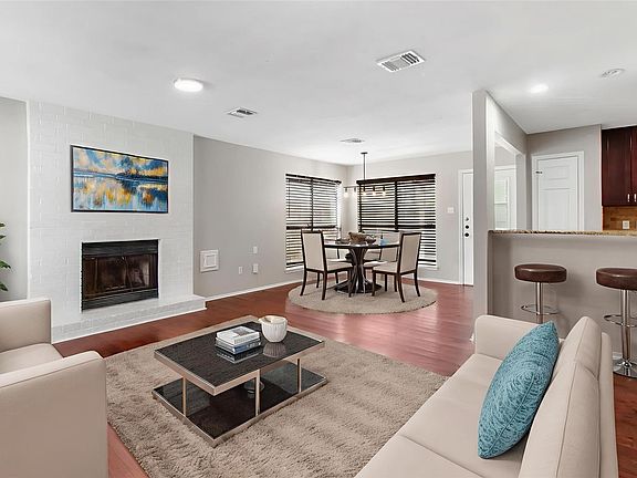 5th image of 102 Summer Crest Cir