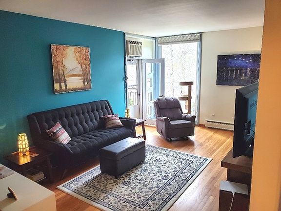 3rd image of 6121 W Higgins Ave #3D
