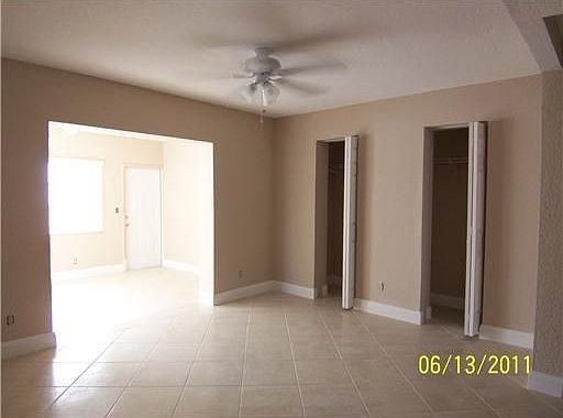 3rd image of 8205 NW 91st Ter