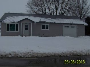 303 W 1st St, Bennett, IA 52721