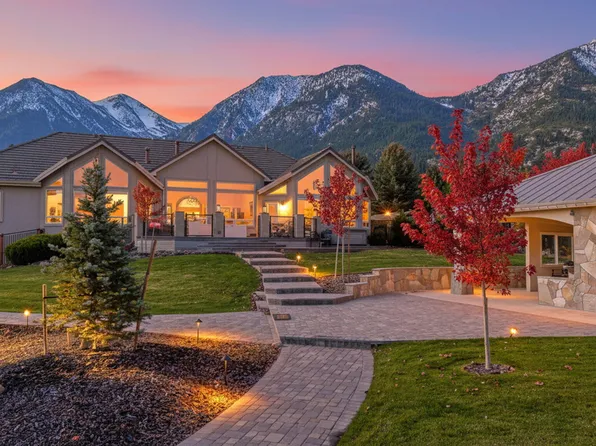 285 Sierra Country Cir, Gardnerville, NV 89460