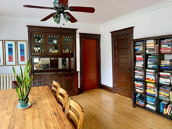 5th image of 519 Russell Ave N #1