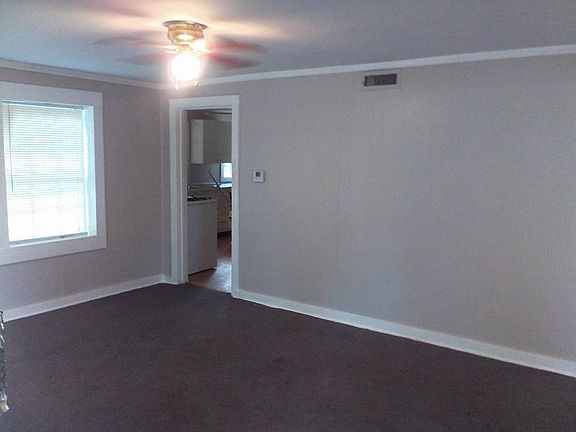 Living Room-Pic#1