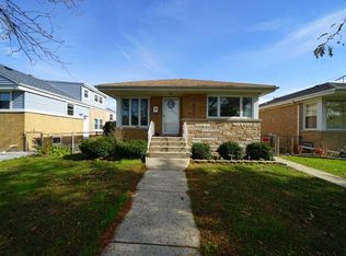 3541 Dora St, Franklin Park, IL