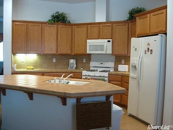 2nd image of 1160 Fleming Dr