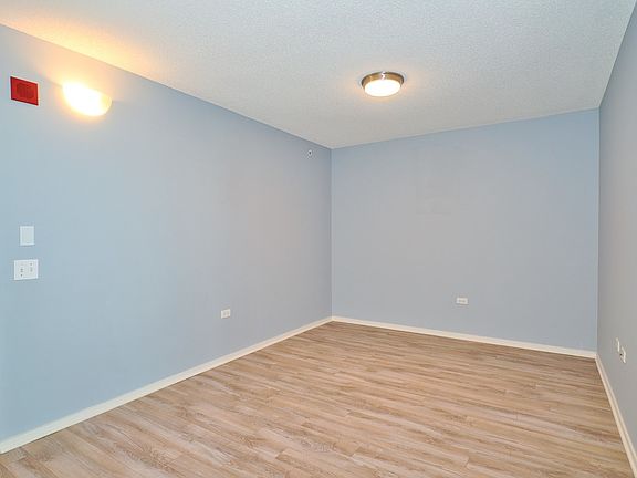 4th image of 9655 Woods Dr Unit 1106
