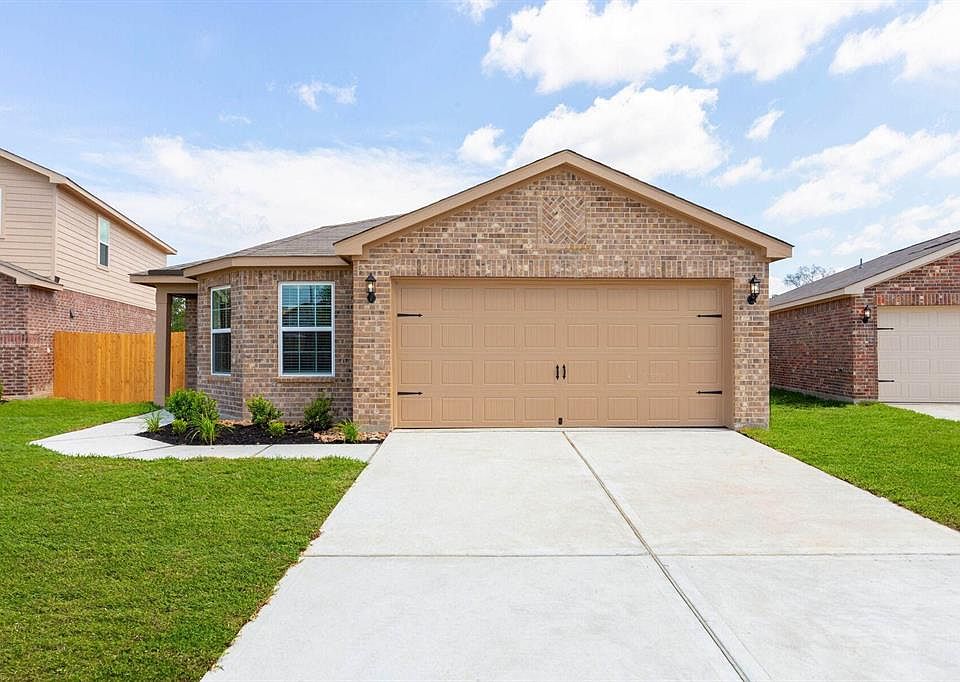 1st image of 15230 Albert Oak Dr