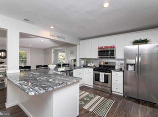 70 Melville Ln, Willingboro, NJ 08046