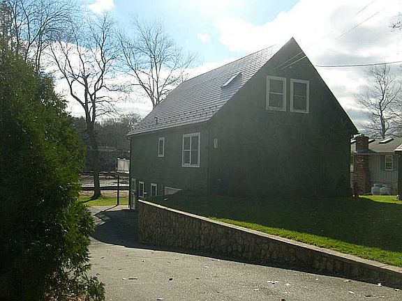 5th image of 211 Lakehurst Dr
