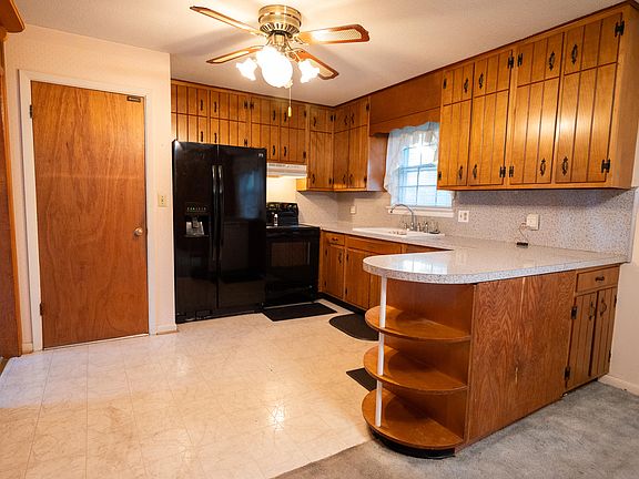 5th image of 4637 Northland Ln