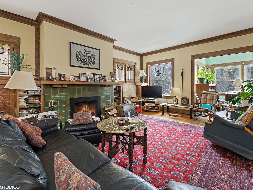 2nd image of 1454 W Fargo Ave APT 3A