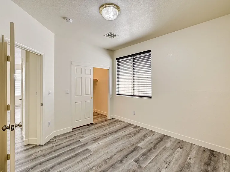 6182 Tillman Crest Ave — Photo 10
