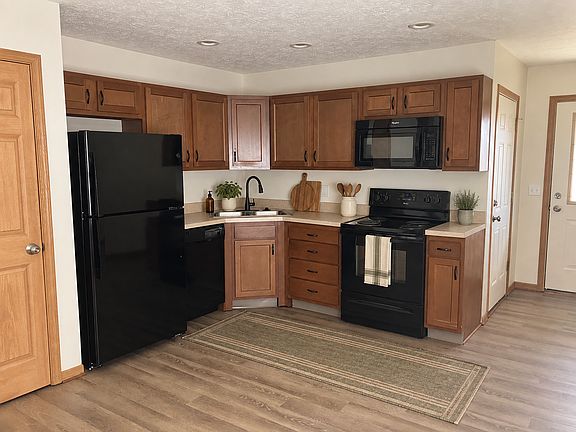 5th image of 1046 Laurel Tree Ct #D