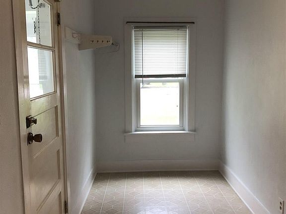 5th image of 424 N 4th St