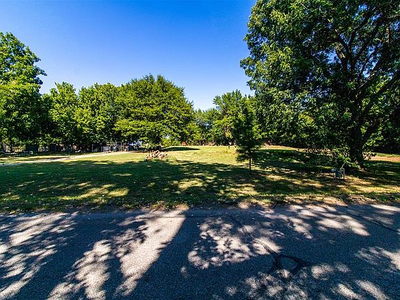 2nd image of 12814 Decker Dr Lot 25