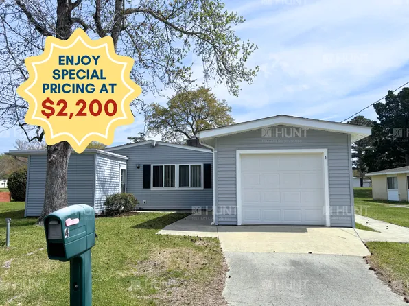 4 Adams Dr, Havelock, NC 28532