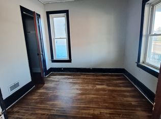 647 16th Ave SW, Cedar Rapids, IA 52404