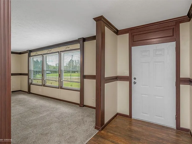 132 Nelson Dr — Photo 11