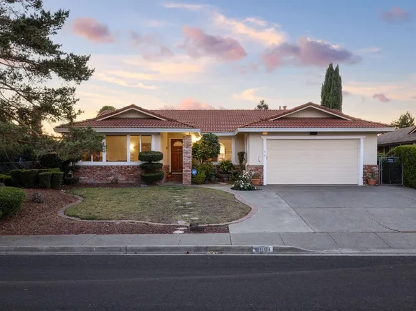 6061 Dolores Drive, Rohnert Park, CA 94928