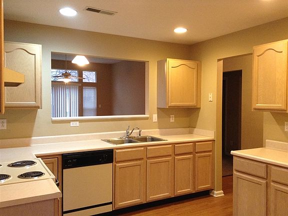 5th image of 312 Bearcreek Ct
