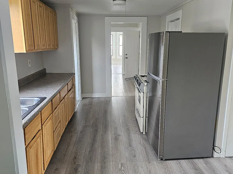 86 Pleasant St #2 — Photo 5
