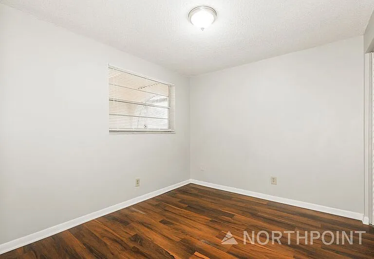 601 Highview Ter S — Photo 12