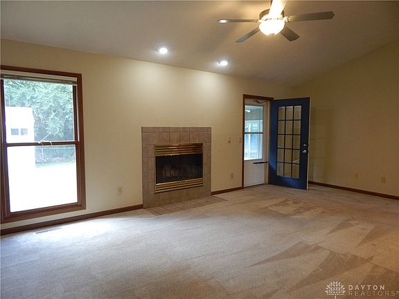 3rd image of 587 Rotellini Dr