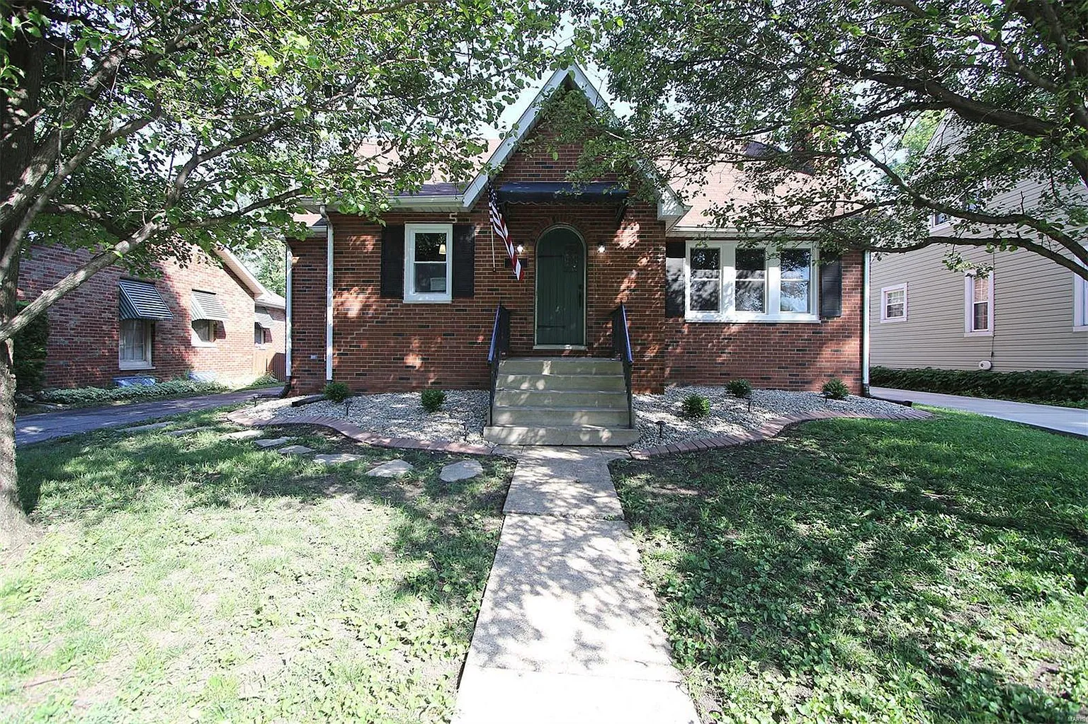 2847 Grand Ave photo 1
