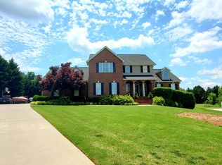 213 Pickering Cir, Maryville, TN 37803