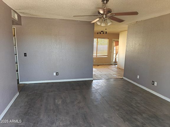 4th image of 323 E MOORE Avenue