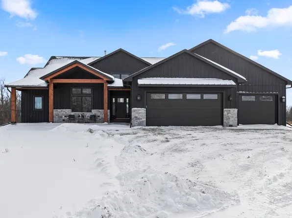 3701 Delcore Rd, Oconto, WI 54153