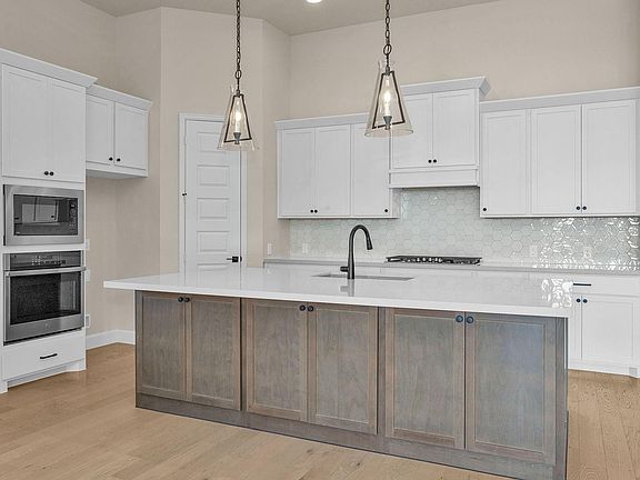 7th image of this home
