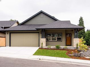 949 S 58th St, Springfield, OR 97478