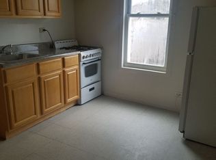 765 39th St #3, Brooklyn, NY 11232