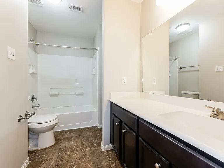 261 Kellyn Ct — Photo 14