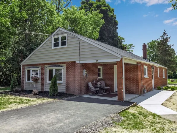 3162 Upper Mountain Rd, Sanborn, NY 14132